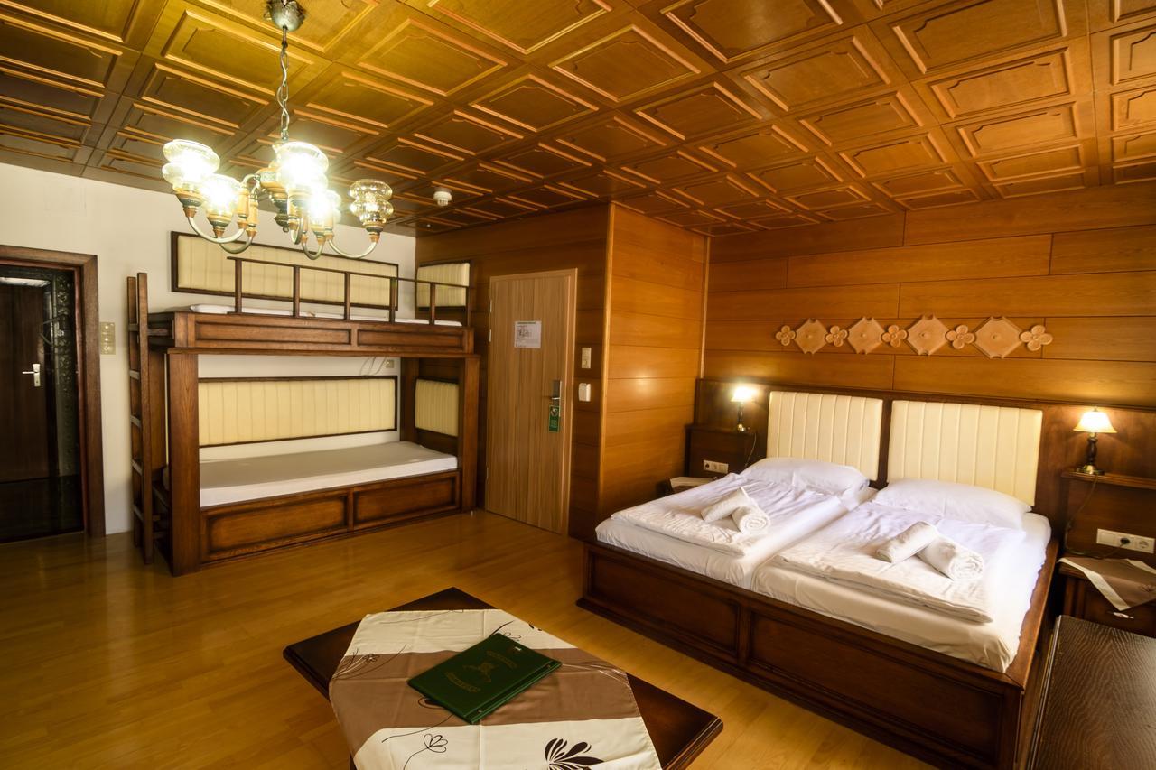 Hotel Gasthof Zum Jaegerwirt Mariazell Esterno foto