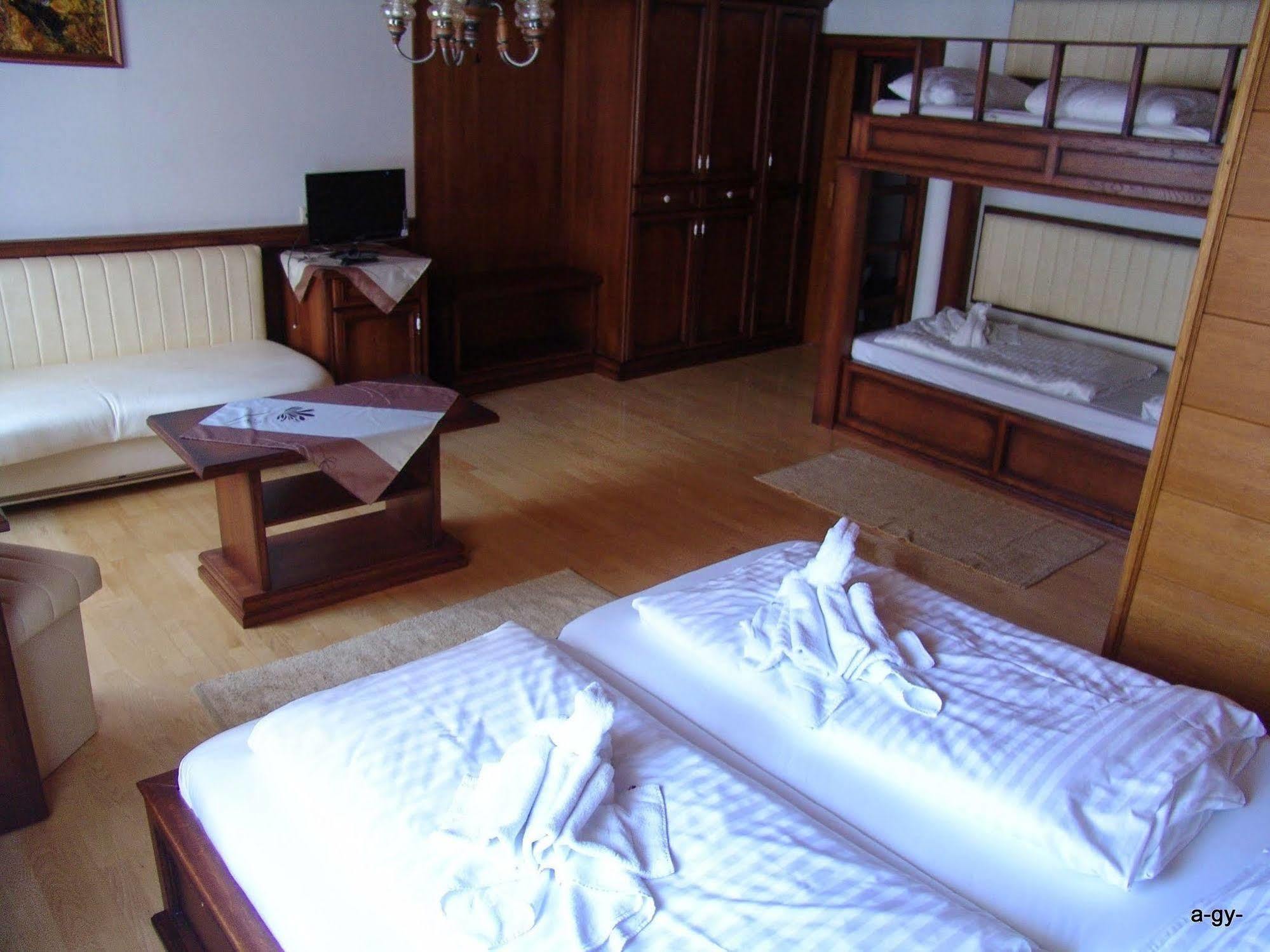 Hotel Gasthof Zum Jaegerwirt Mariazell Esterno foto